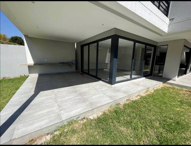 4 BEDROOM PROPERTY TO RENT IN RIVONIA